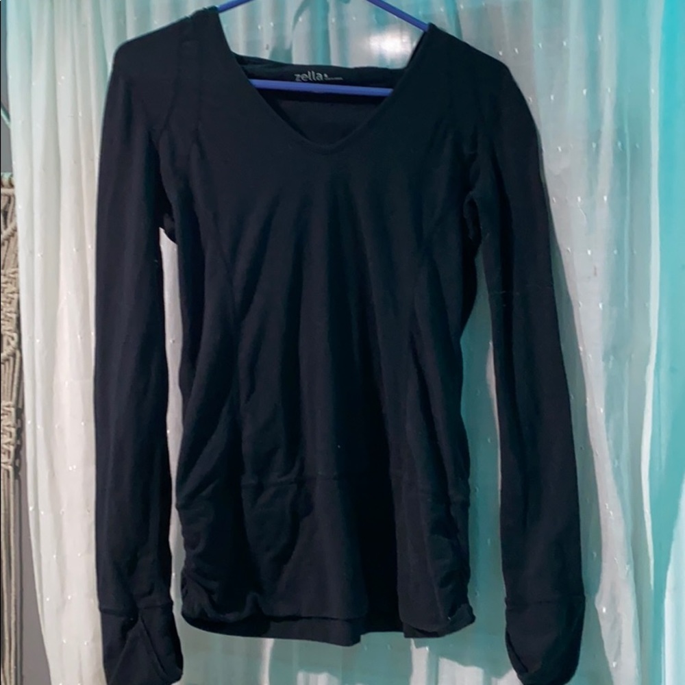 zella long sleeve stretchy hooded shirt